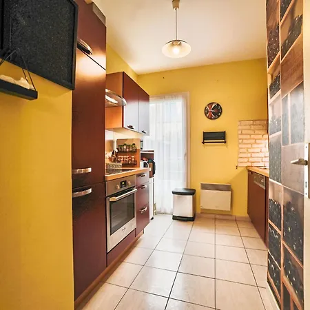 Dom wakacyjny La Martignas 1 By Interhome *